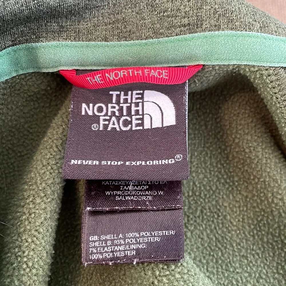 North Face Quarter Zip fleece moss green. 2 small spots on front Otherwise EUC - Picture 7 of 8